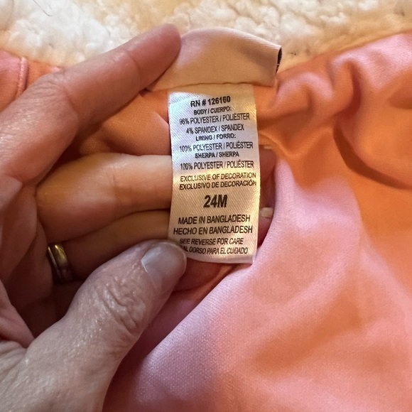 NWT Pink Coat - 24M - Adorable Gray Bows Fuzzy Collar - Bundle Up in Style! 🎀✨" - Picture 7 of 11